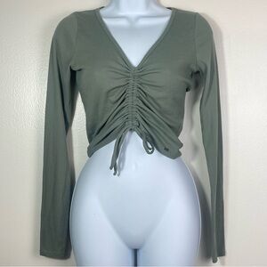 Hollister Fitted silhouette Baby Tee Long sleeve Crop Top